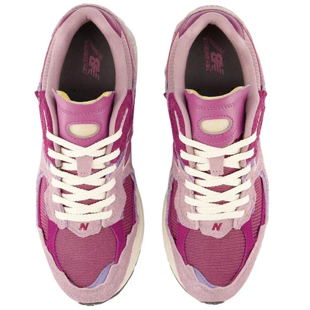 New Balance 2002R – Pink